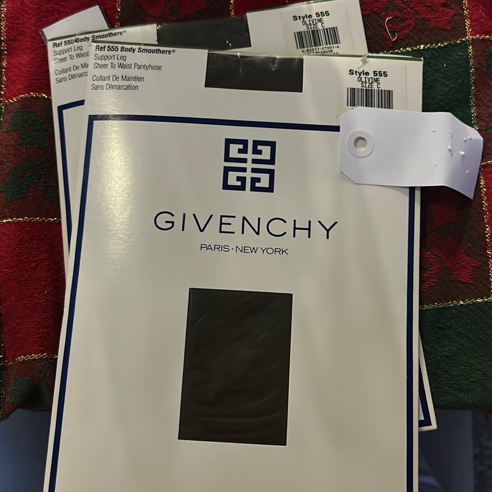 Givenchy panty hose size C brand new in package